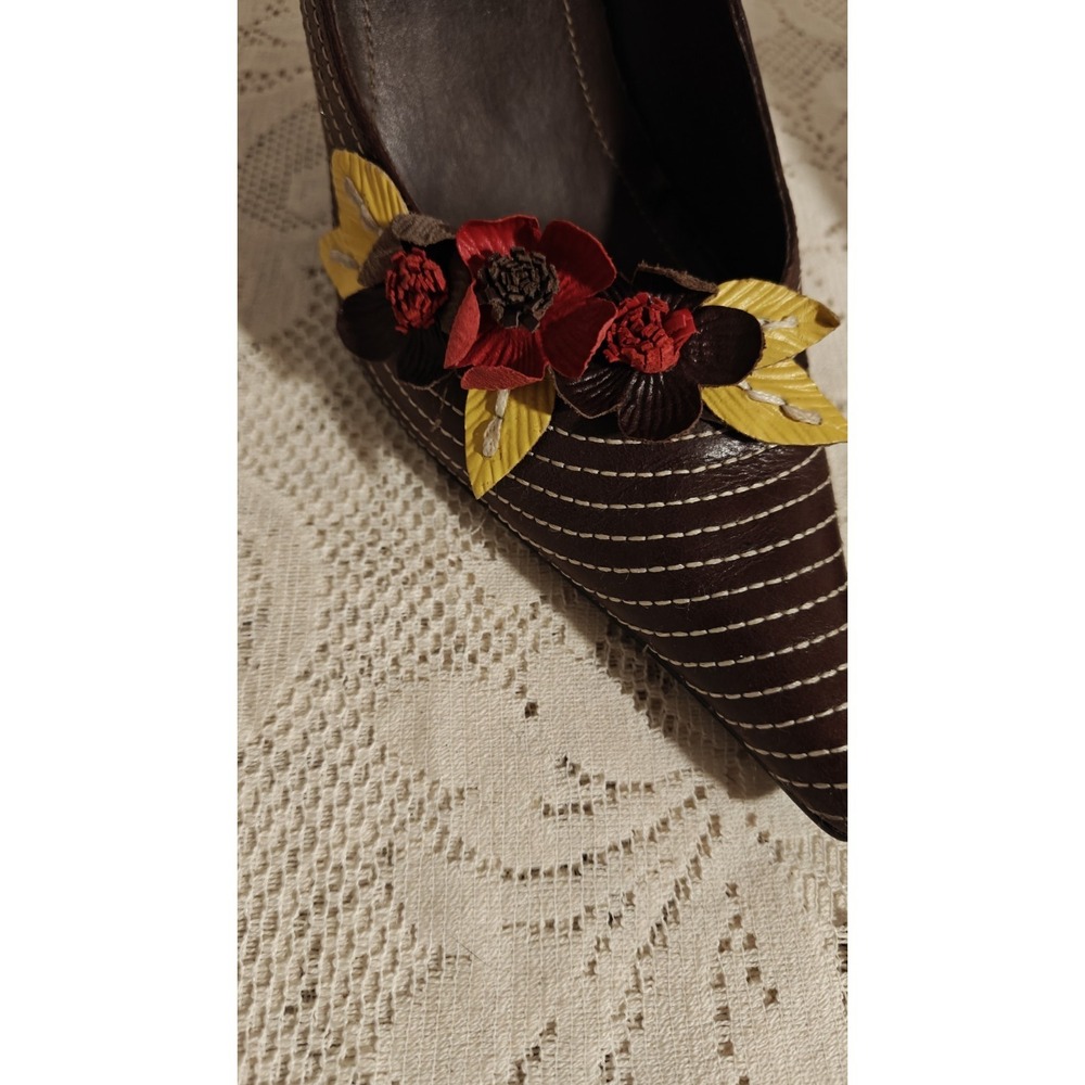 Two Lips Heels Pointy Toe 3D Floral Leather Upper 3.5" Heels Size 8.5 Y2k Vtg - Picture 7 of 15